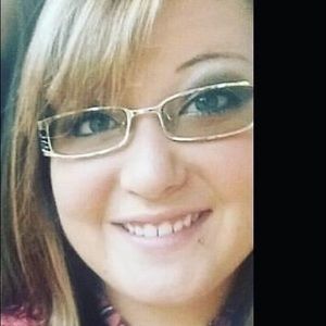 Meet your Posher, Destanie